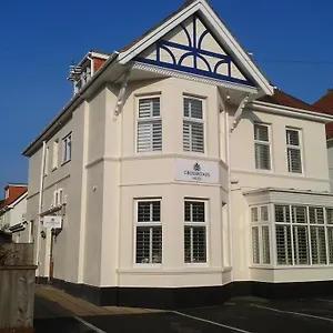 Hotel Crossroads