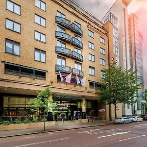 clayton-hotel-belfast.belfasthotelsireland.com/