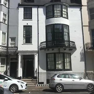 Guest house Kempfield House